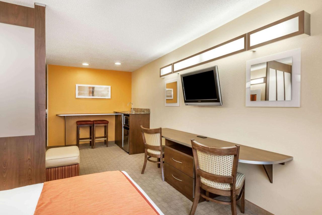 Microtel Inn & Suites By Wyndham Verona Luaran gambar